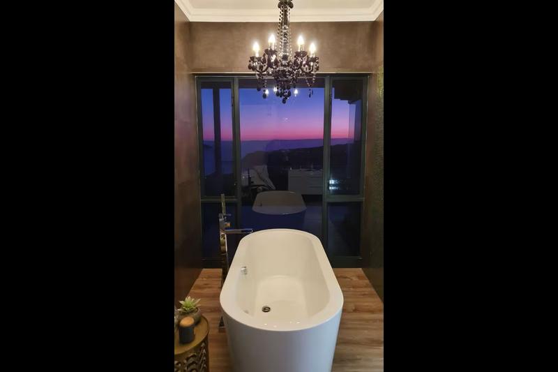 To Let 4 Bedroom Property for Rent in Pinnacle Point Golf Estate Western Cape